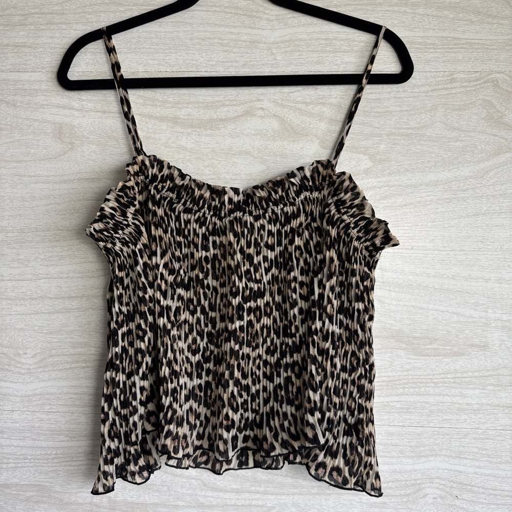 leopard print H&M camisole top Spaghetti Straps Ruffled Sheared Neckline Large